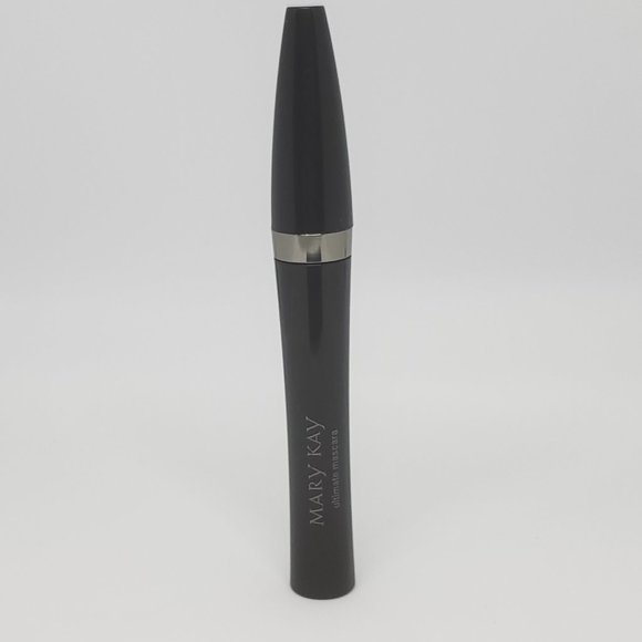 Mary Kay Ultimate Mascara - Black - Picture 3 of 5